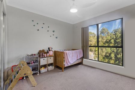 Modern Low-Maintenance Townhouse in Oxenford - Photo 3