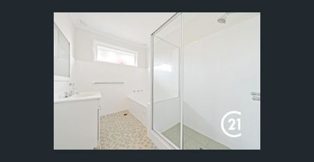 Renovated 3 bedroom family home - Photo 2