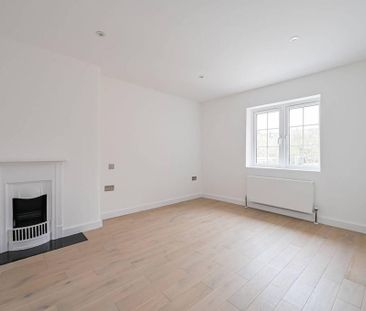 5 bedroom semi-detached house to rent - Photo 4