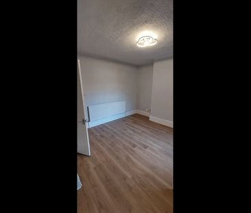 4 Bed Terraced House, Windmill Road, LU1 - Photo 3