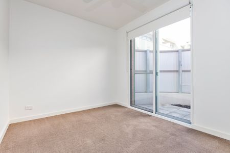185 Geelong Road, Seddon - Photo 2