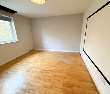 3 bedroom apartment to rent - Photo 6