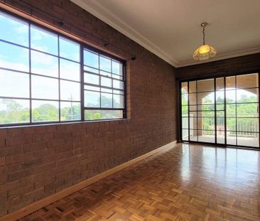 Top Floor 4 Bedroom Duplex - Photo 6