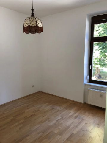 Geräumige, ruhig gelegene 2- Zimmer- Wohnung mit möblierter Küche in zentraler Lage Ried - Foto 4