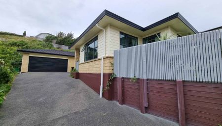 4 Bedroom Family Home - Photo 2