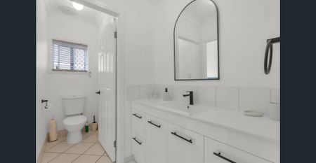 Forest Gardens Gem – Refurbished 4-Bed Ready December 13th - Photo 5