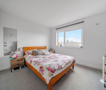 2 bedroom penthouse to rent - Photo 6