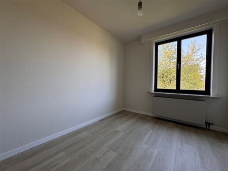 Appartement te huur in Sint-Amandsberg - Foto 2