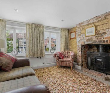 3 bedroom cottage to rent - Photo 2