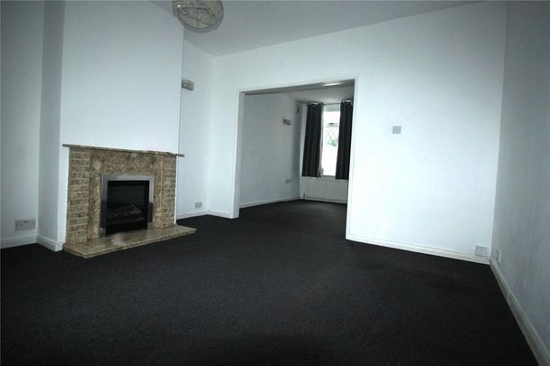 2 bedroom end of terrace house to rent - Photo 1