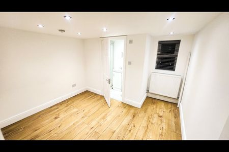 Room in a Shared House, Rosenthal Road, SE6 - Photo 2