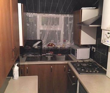 Room in a Shared House, Henbury St, M14 - Photo 4