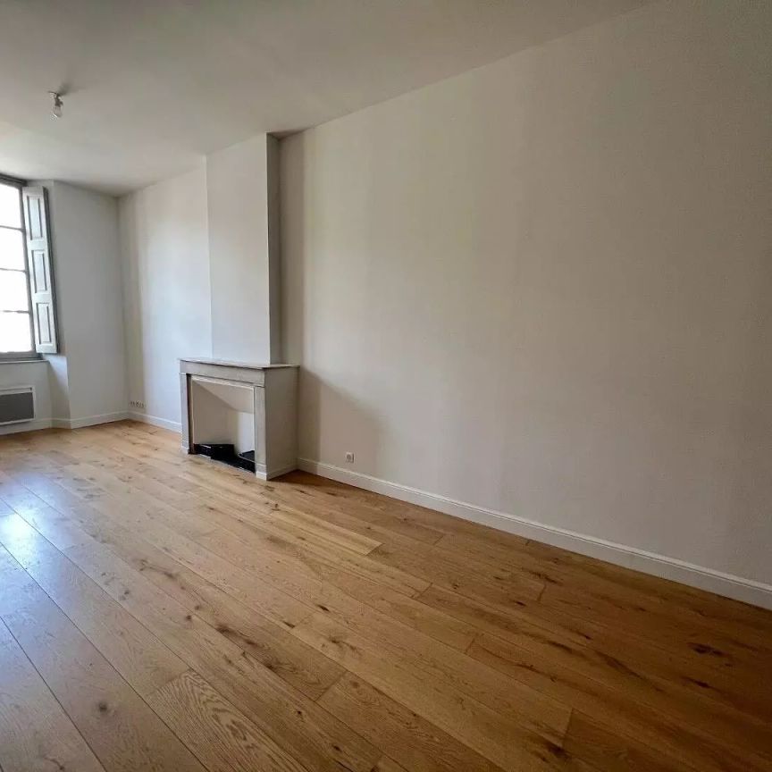 location Appartement T2 DE 48.83m² À AVIGNON - Photo 1