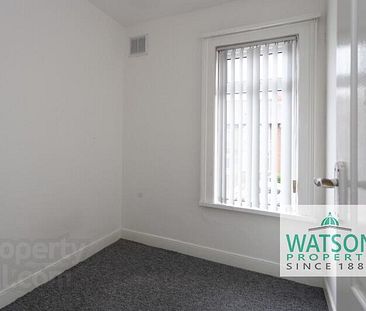 8 Wheatfield Crescent, BT147HS, Belfast - Photo 4