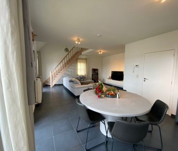 Leuk duplex appartement op de 1e verdieping van een mooi complex in... - Foto 1