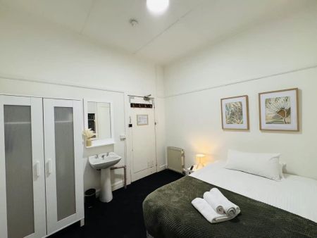 Room 8 (Non Ensuite) - Photo 5