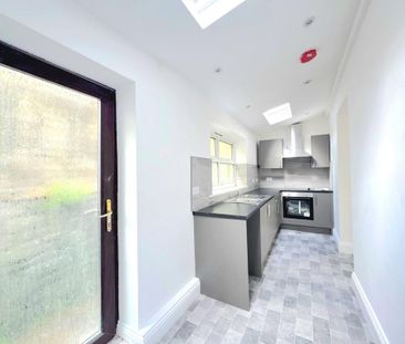3 bedroom terraced house to rent - Photo 6