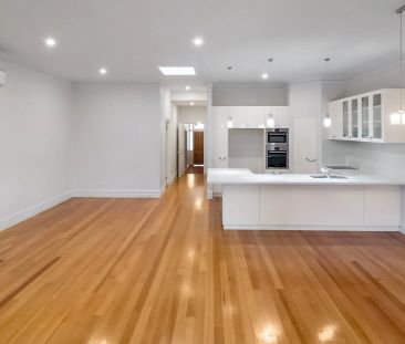 95 Croydon Road, Surrey Hills. - Photo 1