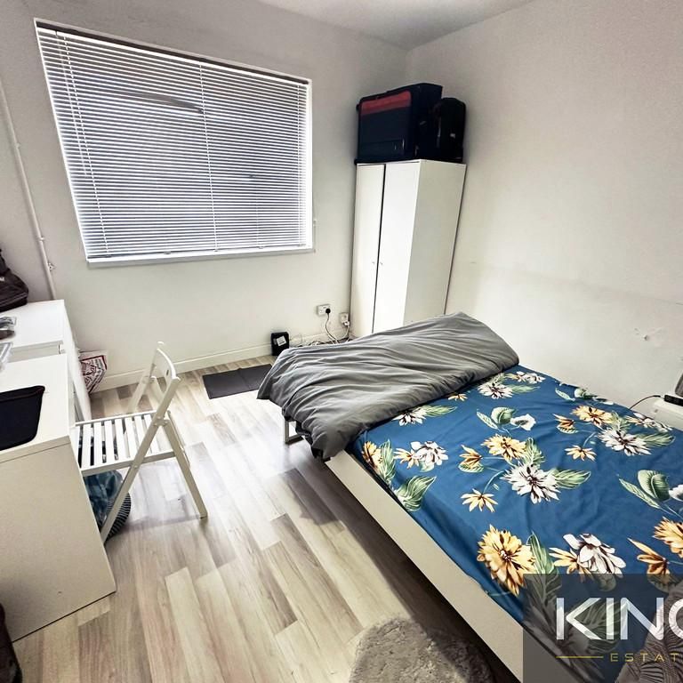 5 bedroom semi-detached house to rent - Photo 1