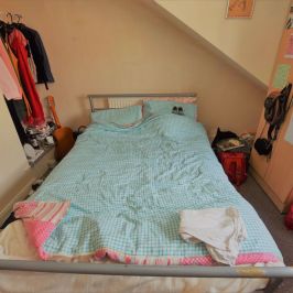 3 bedroom House in Burley Lodge Terrace, Leeds - Photo 1