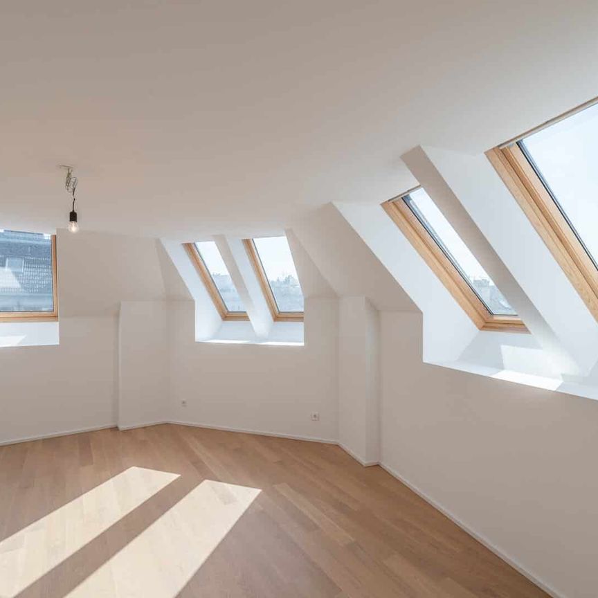 Dachgeschosstraum mit Weitblick - Photo 1