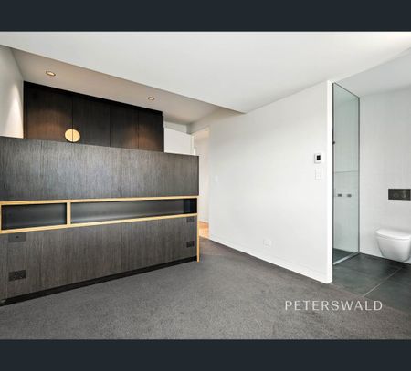 2/36 Waterloo Cres, Battery Point, Tas 7004 - Photo 3