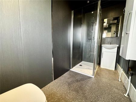 4 bedroom terraced house to rent - Photo 2