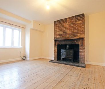 3 bedroom semi-detached house to rent - Photo 1