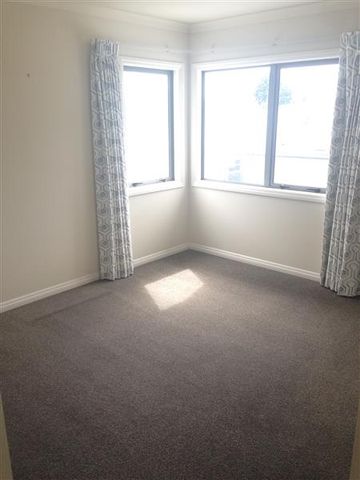 Charles Street , Saint Leonards - Photo 3