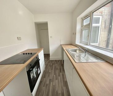 2 bedroom terraced house to rent - Photo 6