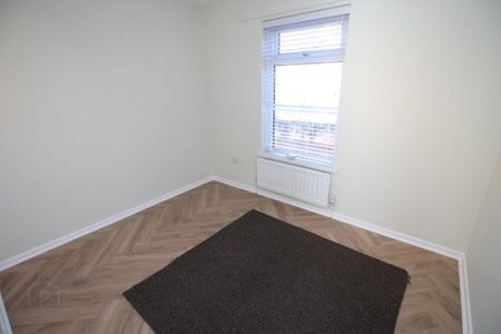 11 Holland Drive, Belfast, BT5 6EH - Photo 5