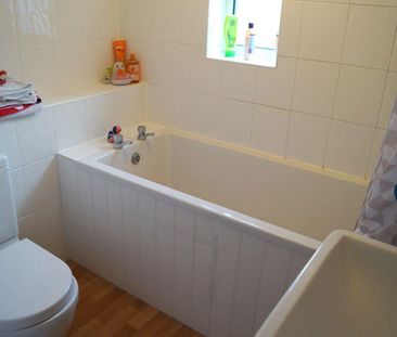 Moorend Road, Yardley Gobion, Towcester, NN12 - Photo 4