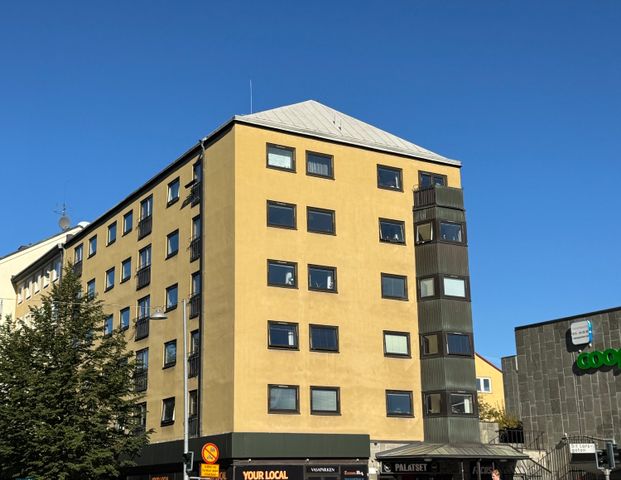 Drottninggatan 25 - Photo 1