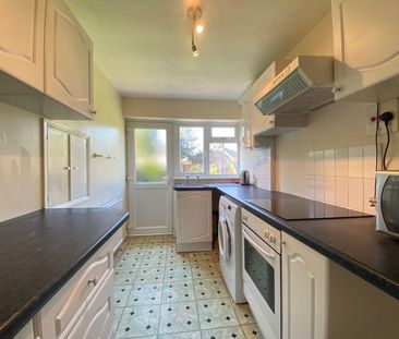 2 bedroom apartment to rent - Photo 4