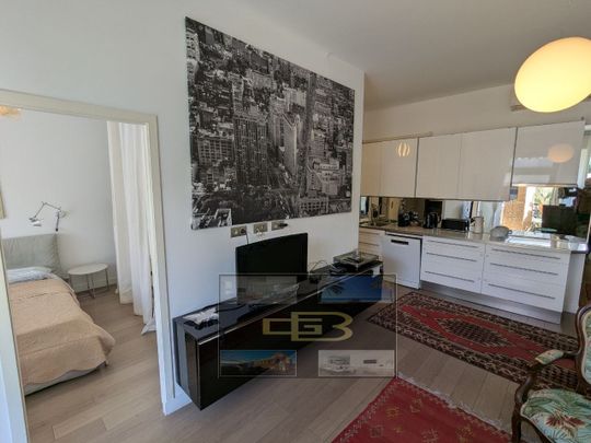 SQUARE ROYAL 4ème / EN COURS DE RESERVATION - Photo 1