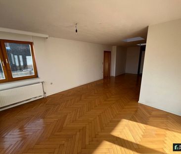Zentrale, liebe Single-/Pärchenwohnung mit Panoramafenster ab sofor... - Photo 2