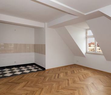 Hochwertig sanierte Dachgeschoss-Maisonette-Wohnung mit Fubo-Heizun... - Foto 1