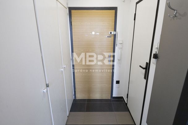 Pronájem bytu 1+kk 32 m² - Фото 1