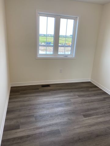 For Lease - 899 Ash Gate, Milton, Ontario - Photo 4