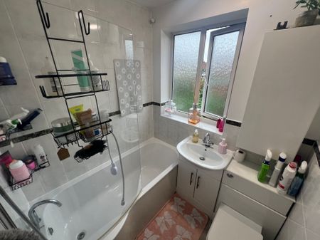 4 bedroom end of terrace to rent Swarkestone Drive, Littleover, DE23 - Photo 4
