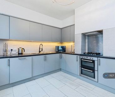 1 bedroom in a house share to rent - Photo 6