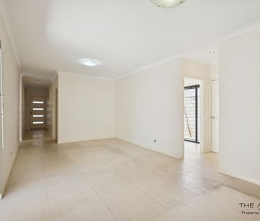 Low maintenance 3 bedroom in Nollamara - Photo 2