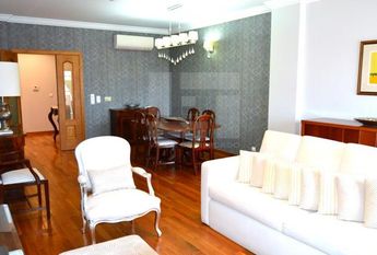 Apartamento T3 em Lisboa