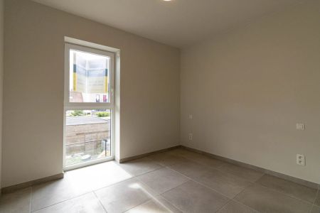 ! NIEUWE VOORWAARDEN! Zeer mooi afgewerkt en instapklaar nieuwbouwappartement gelegen in groene zone met mogelijkheid tot bijhuren van ondergrondse autostaanplaats - Foto 5