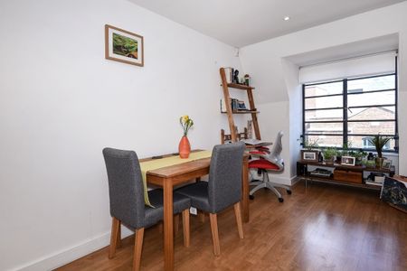 1 bedroom flat to rent - Photo 3