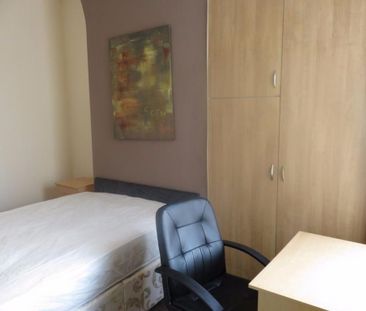 3 bedroom terraced house to rent - Photo 6