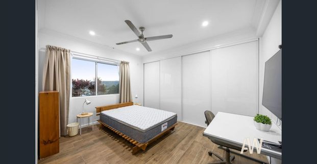 Furnished and modern unit in the hills of Nambour - Photo 1