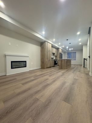 For Lease - 24 Lewis Craigie Lane, Richmond Hill, Ontario - Photo 1