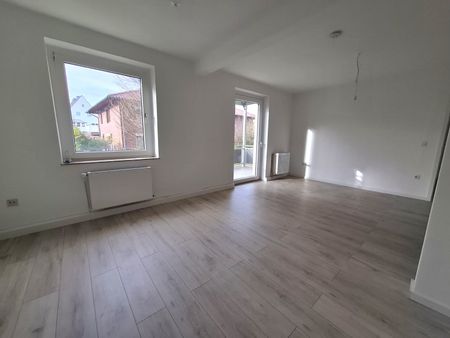 Frisch Saniert! Möbel rein! Zuhause! - Photo 2