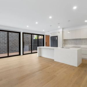 Contemporary Townhouse Living with Style, Space & Sophisticated Finishes - Photo 3